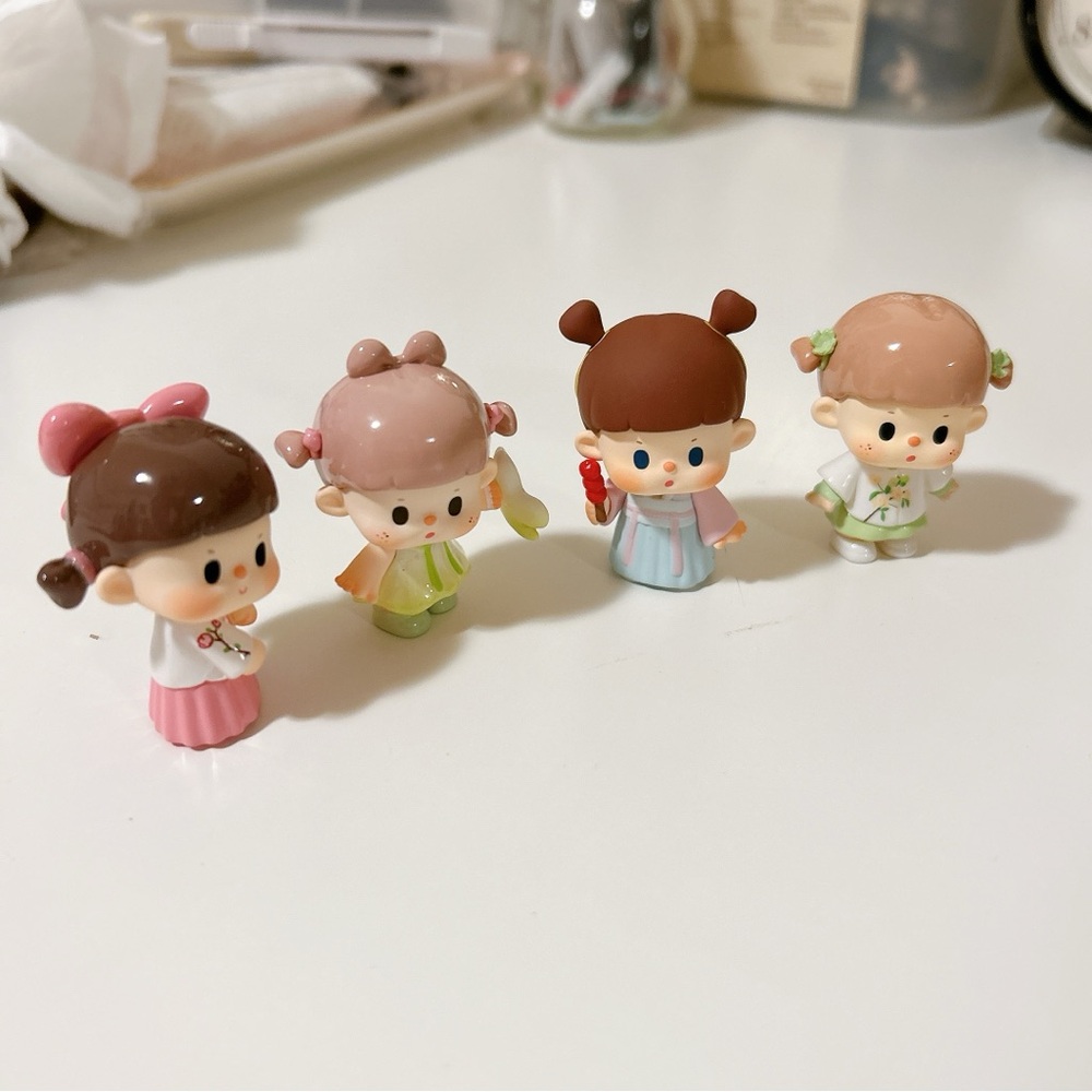 FUJI Blind box Mini Bean Figures - set of four
